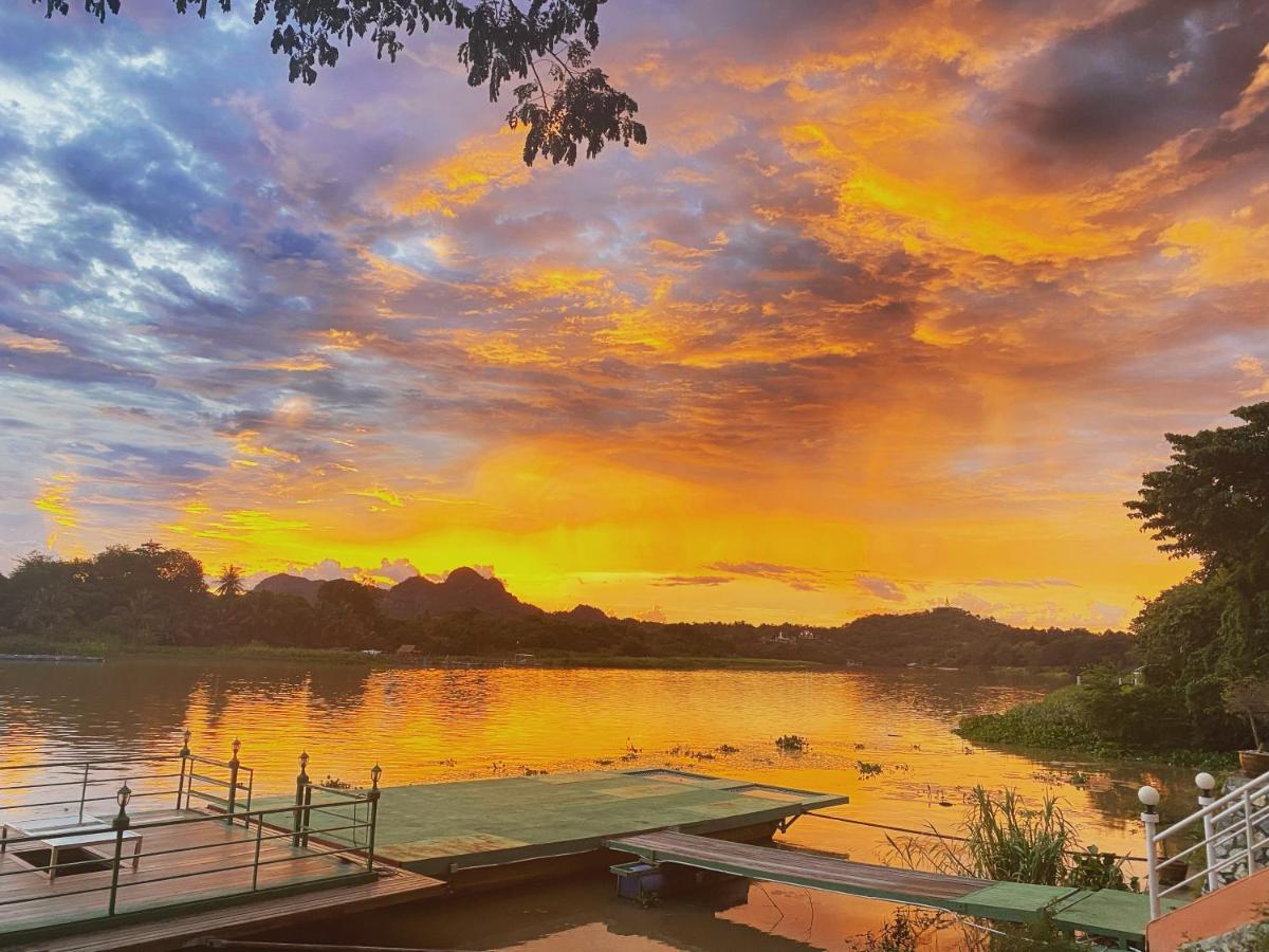 Golden Dragon Kanchanaburi Exteriér fotografie